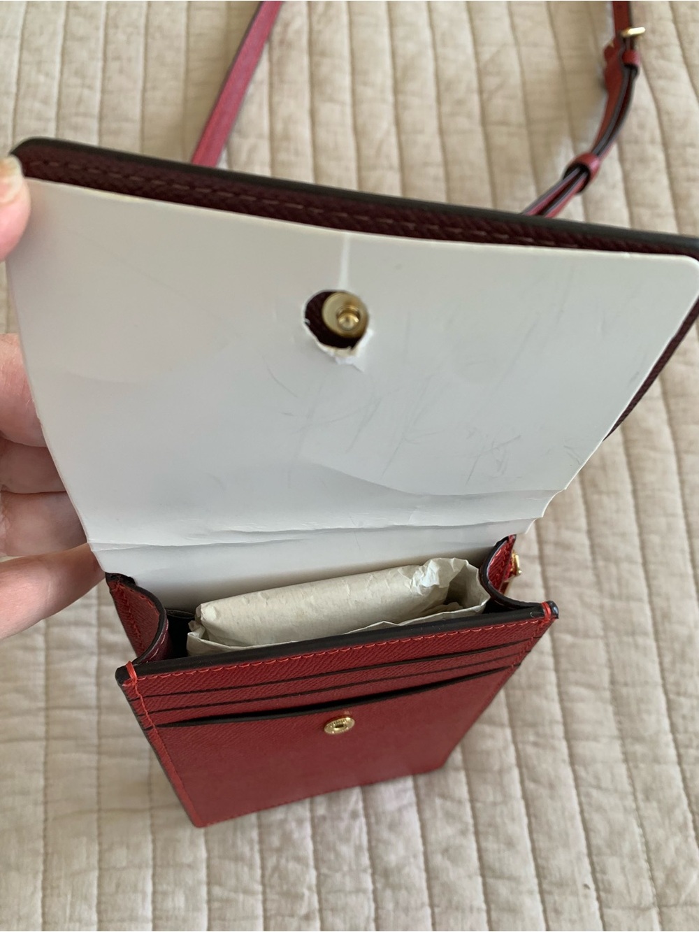 New! Coach Red Leather Crossbody Phone Pouch with Gold Logo Adjustable Strap - Picture 7 of 13